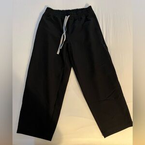 Figs High Waisted Sheridan Relaxed Barrel Scrub Pants - Medium/Petite